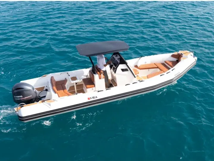 Private Speedboat Trip in Hurghada – White Island, Snorkeling & Dolphin Search