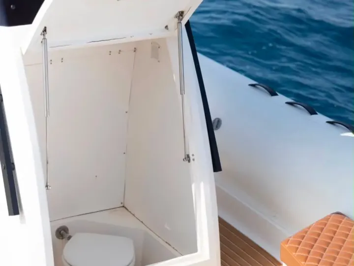 Private Speedboat Trip in Hurghada – White Island, Snorkeling & Dolphin Search