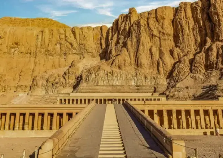 Luxor Day Trip: Valley of the Kings & Karnak