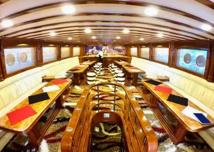 Pirates Sailing Boat to Orange Bay