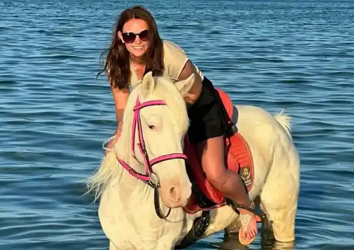 Horse Riding: Desert & Sea
